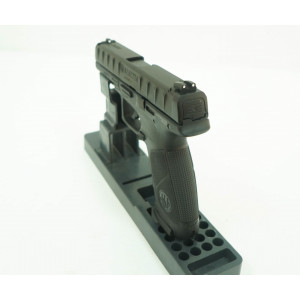 Пневматический пистолет Umarex Beretta APX